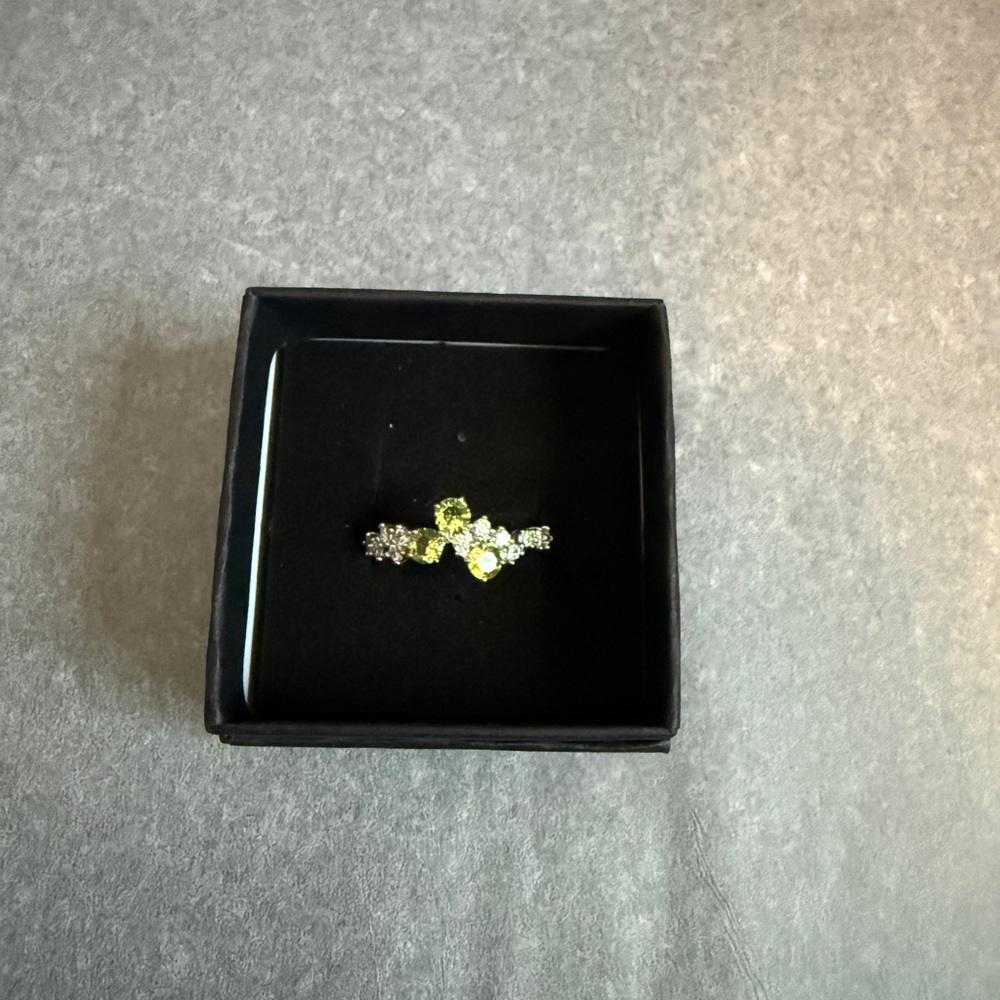 BP Silver and Light Green Stones Women's Ring Sz 9